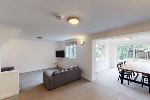 undefined, Rose Way, Cirencester GL7