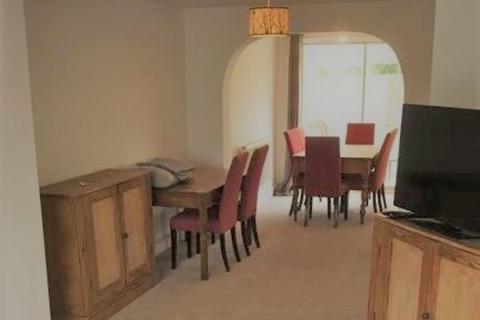 5 bedroom house share to rent, Chesterton Park, Cirencester GL7