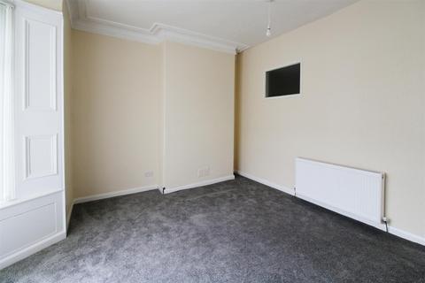 2 bedroom flat to rent, Imeary Street, South Shields