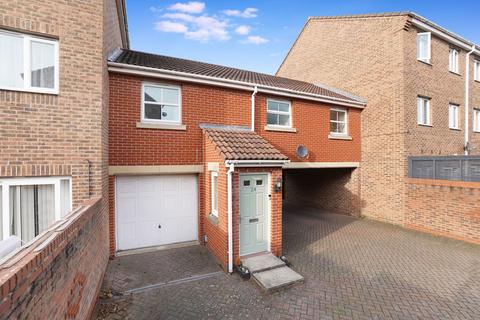 2 bedroom apartment for sale, Moonstone Square, Sittingbourne ME10