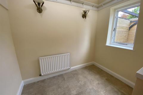 2 bedroom end of terrace house for sale, Bretby Road, Newhall DE11