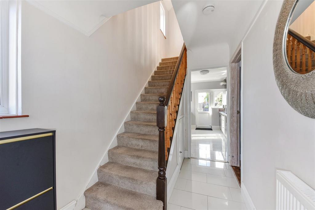 Penhurst Road, Bedhampton 3 bed semidetached house for sale £375,000