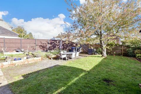 31 Siberts Close, Shepherdswell, Dover, CT15 7LW