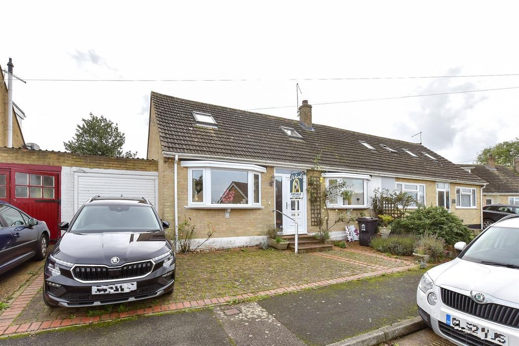 Downs Close, East Studdal, Dover, Kent 3 bed chalet for sale £300,000