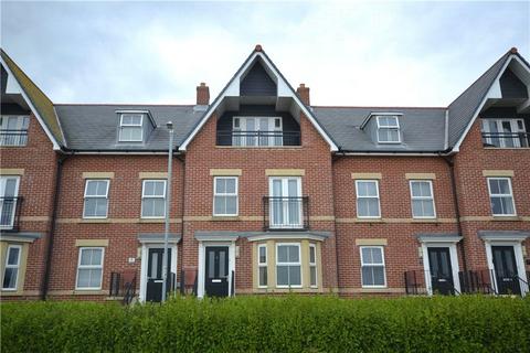 3 bedroom terraced house for sale, Coastguard Walk, Felixstowe, Suffolk