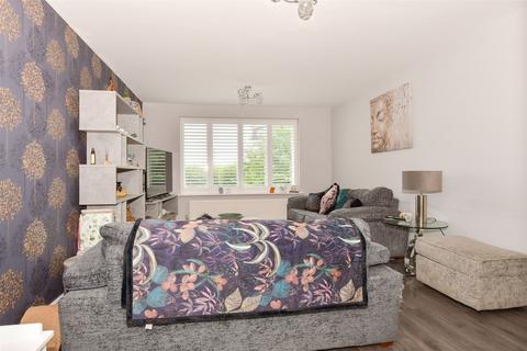 2 bedroom flat for sale, The Esplanade, Rochester, Kent