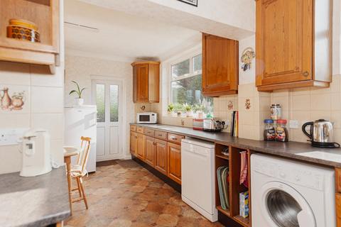 11 Loraine Gardens, Ashtead, KT21 1PD
