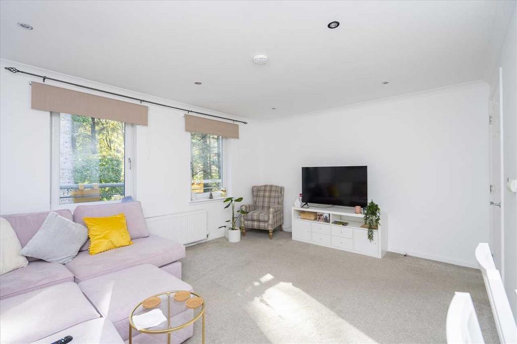Flat 6, 7 James Short Park, FK1 5EB 2 bed apartment for sale £119,995