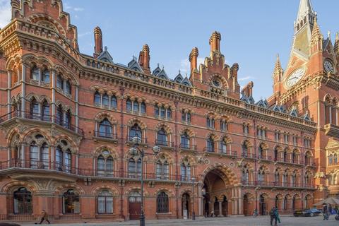 2 bedroom penthouse for sale, St Pancras Chambers, Kings Cross NW1