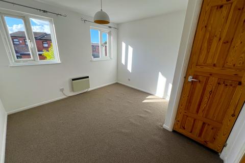 2 bedroom terraced house to rent, Water Lane, Purfleet-on-Thames RM19