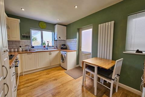 1 Royal Charter Park, Chulmleigh, EX18 7DH