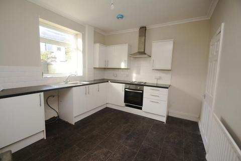 3 bedroom terraced house to rent, Lowton Street, Bury M26