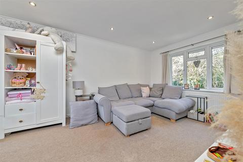 1 bedroom flat for sale, Berners Drive, St. Albans