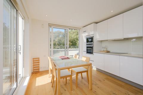 2 bedroom apartment for sale, London SW18