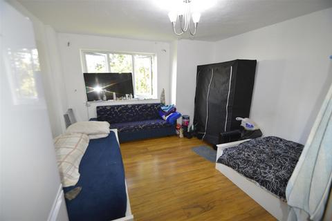 2 bedroom apartment for sale, Lewis Way, Dagenham