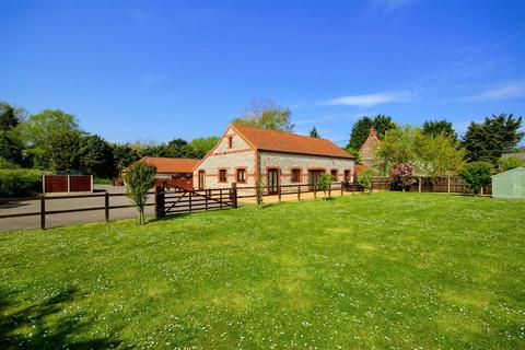 3 bedroom barn conversion to rent, West Beckham, Sheringham, Norfolk