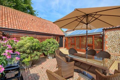 3 bedroom barn conversion to rent, West Beckham, Sheringham, Norfolk