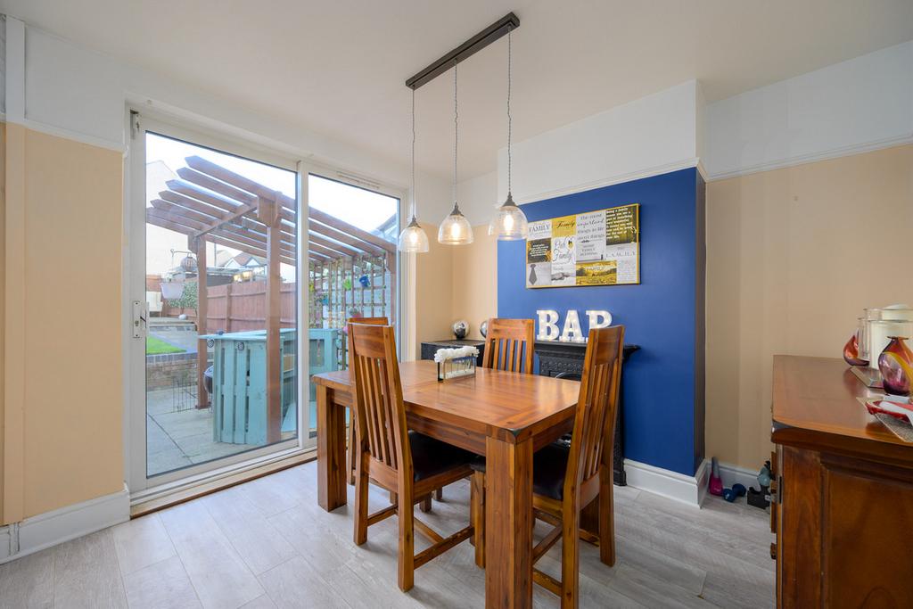 Max Road, Coventry, CV6 4 bed terraced house for sale £270,000