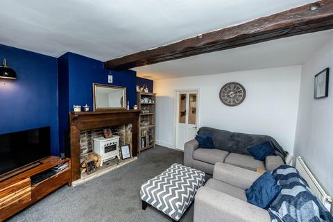 3 bedroom cottage for sale, Delf Place, Brighouse HD6