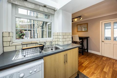 Delf Cottage Delf Place, Brighouse, HD6 3NJ