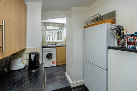 Delf Cottage Delf Place, Brighouse, HD6 3NJ