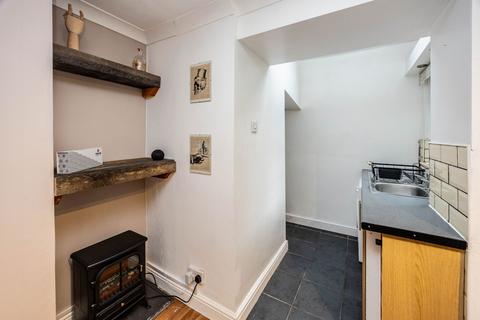 Delf Cottage Delf Place, Brighouse, HD6 3NJ
