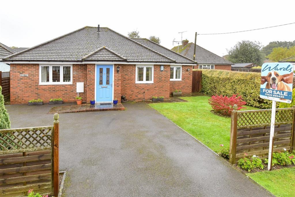 Grigg Lane, Headcorn, Ashford, Kent 2 bed detached bungalow for sale