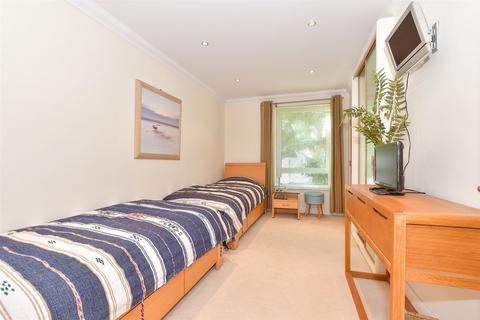 2 bedroom ground floor flat for sale, Joss Gap Road, Broadstairs, Kent