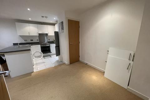 2 bedroom apartment to rent, High Street, Uxbridge UB8