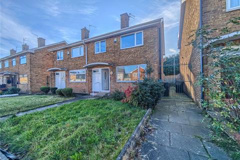 3 bedroom semi-detached house to rent, Lindisfarne Road, Middlesbrough, TS3