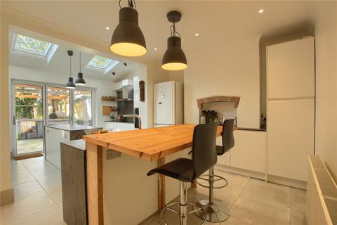 576 Acklam Road, Middlesbrough, TS5 8BE