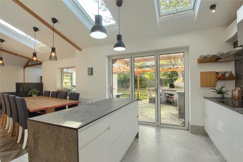 576 Acklam Road, Middlesbrough, TS5 8BE
