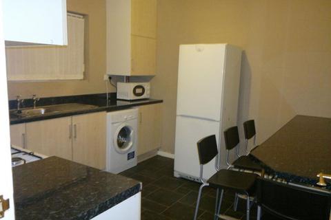 3 bedroom end of terrace house to rent, Milton Green, Shieldfield, Newcastle Upon Tyne