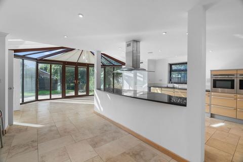 9 Cherry Orchard, Oakington, Cambridge, CB24 3AY