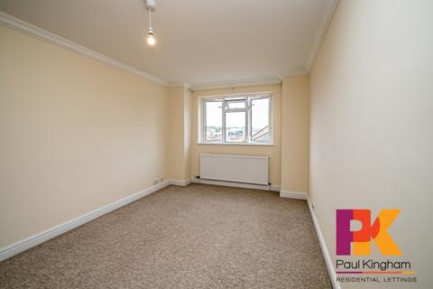 2 bedroom flat to rent, Wesley Dene, Priory Road HP13