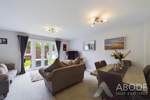 3 bedroom semi-detached house for sale, Clayton Gardens, Derby DE65