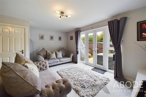 3 bedroom semi-detached house for sale, Clayton Gardens, Derby DE65