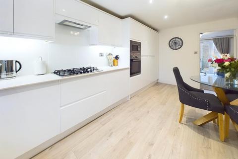 33 Redbrook Way, Bradford, BD9 6SF