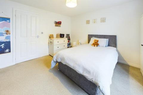 33 Redbrook Way, Bradford, BD9 6SF