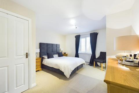 33 Redbrook Way, Bradford, BD9 6SF