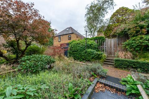 2 bedroom duplex for sale, Streetfield Mews, Blackheath, SE3