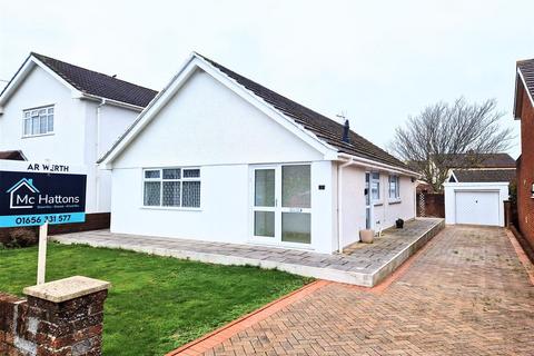 3 bedroom detached bungalow for sale, De Breos Drive, Porthcawl CF36