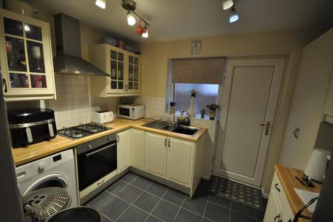 2 bedroom semi-detached house for sale, Sandhurst Road, Kingswinford, DY6