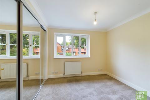 2 bedroom terraced house for sale, Staffordshire Croft, Warfield, Bracknell, Berkshire, RG42