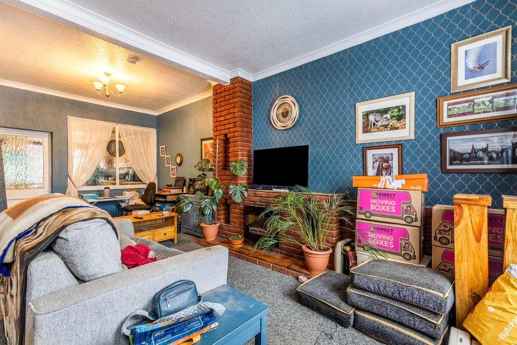 6 R1 A3548-2-HDR.jpg