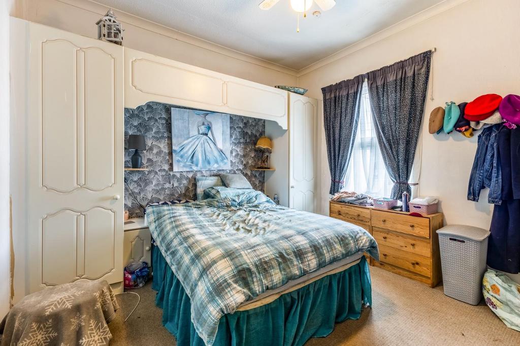 6 R1 A3633-2-HDR.jpg