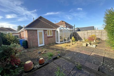 2 bedroom bungalow for sale, Bond Road, Oakdale, Poole, BH15