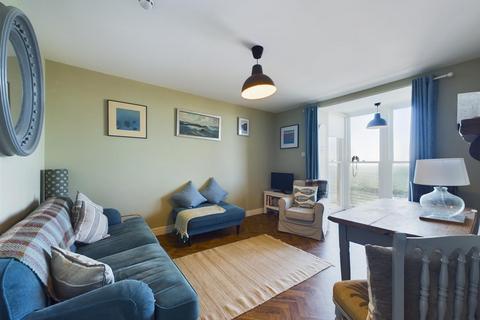 2 bedroom flat for sale, Capstone Crescent, Ilfracombe EX34