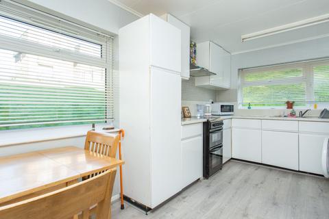 2 bedroom flat for sale, Godwyne Close, Dover, CT16