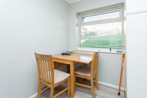 2 bedroom flat for sale, Godwyne Close, Dover, CT16